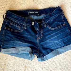 Women’s Express jean shorts